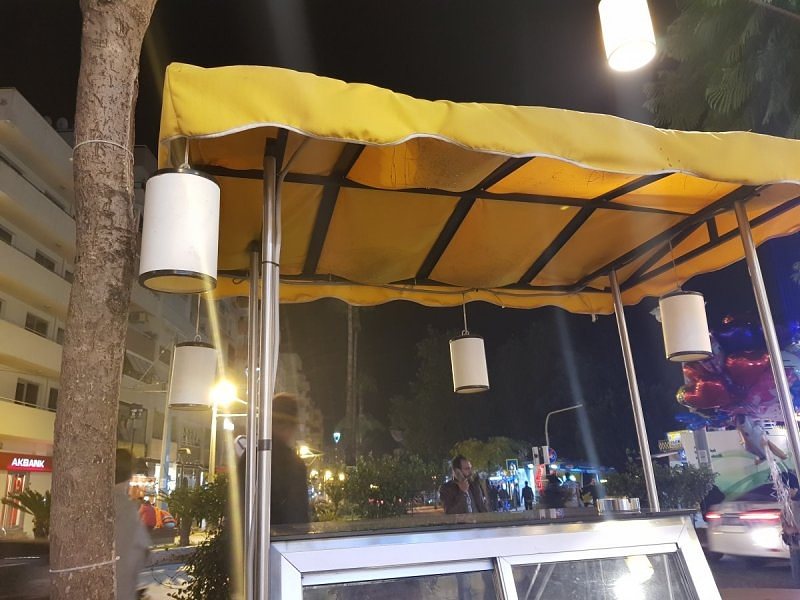 cafe aydınlatma aplik